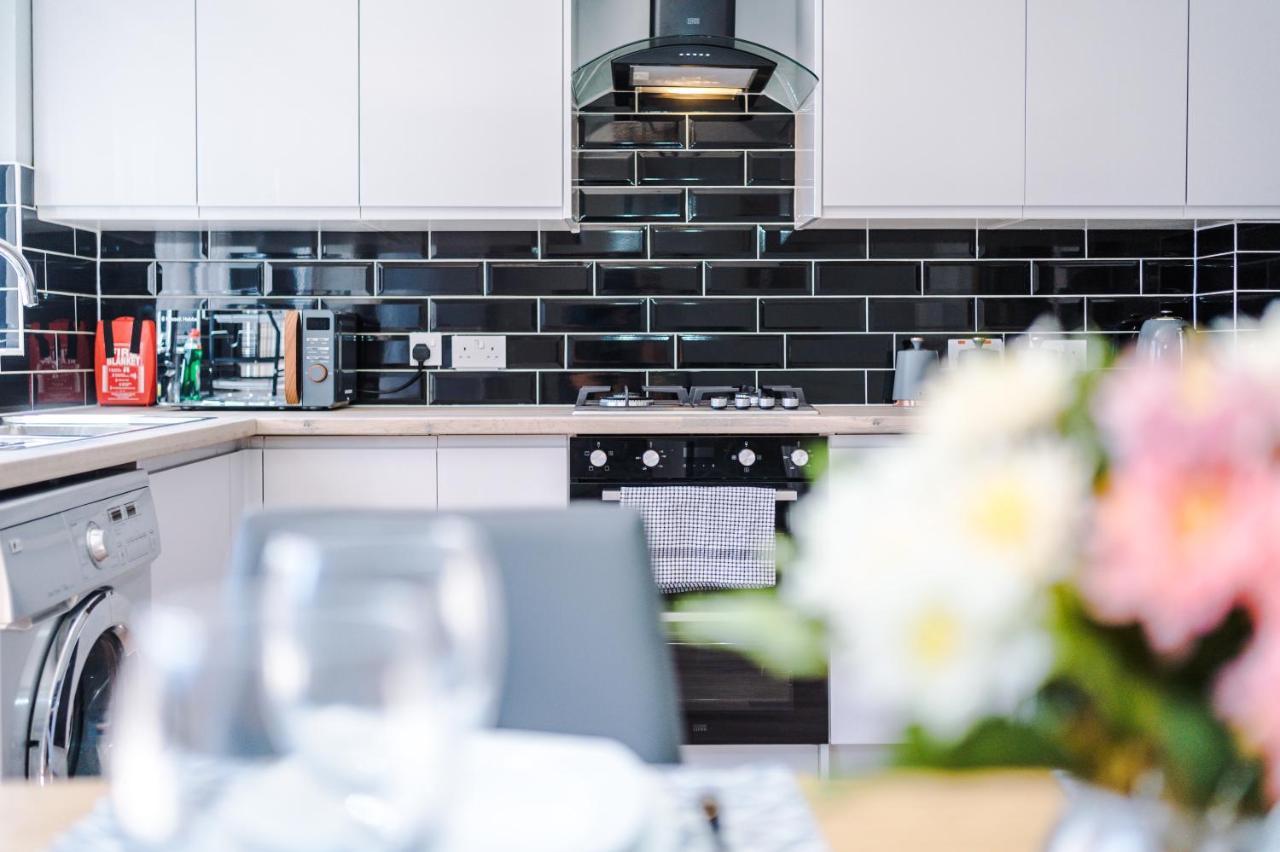 Stylish 4 Bedroom Home Close To Manchester City Centre 外观 照片